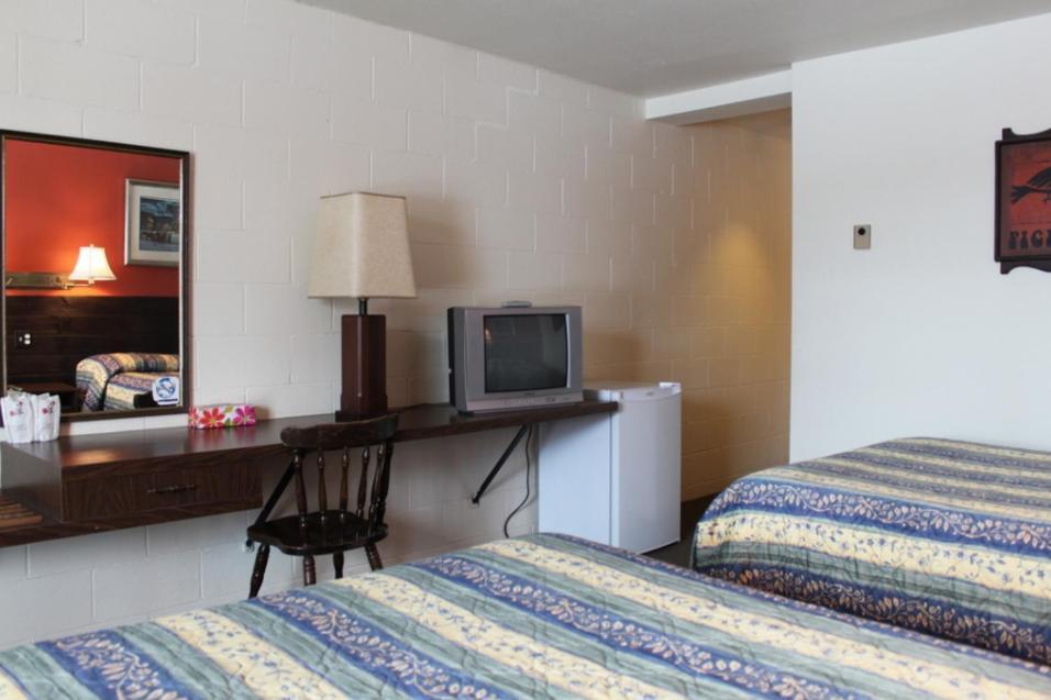 Auberge - Motel Le Pigeonnier Farnham Værelse billede