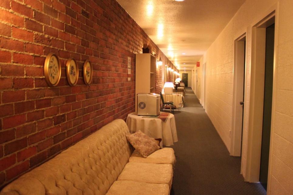 Auberge - Motel Le Pigeonnier Farnham Eksteriør billede